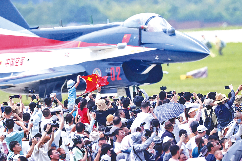 免弗看曰逼长春航空展迎来首个公众日